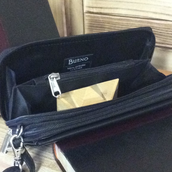 BLACK LEATHER Double Zip Ring Crossbody Wallet On A String NWOT - Picture 6 of 10